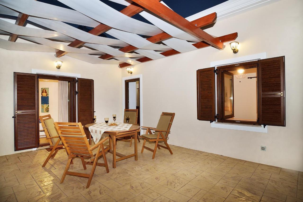 Anna 'S House - Garden Cottage In كيساموس المظهر الخارجي الصورة