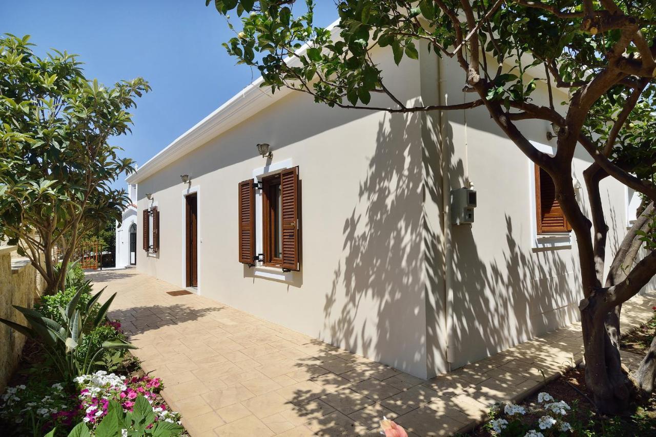 Anna 'S House - Garden Cottage In كيساموس المظهر الخارجي الصورة
